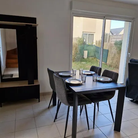 Maison Cosy Avec Jardin Clos A 5 Mn De Granville Ideal Familles Et Groupes Appartamento *