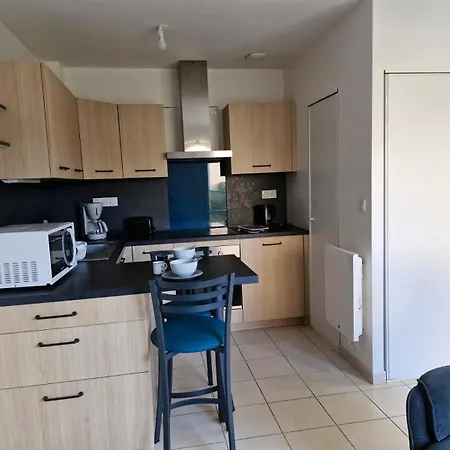 Maison Cosy Avec Jardin Clos A 5 Mn De Granville Ideal Familles Et Groupes